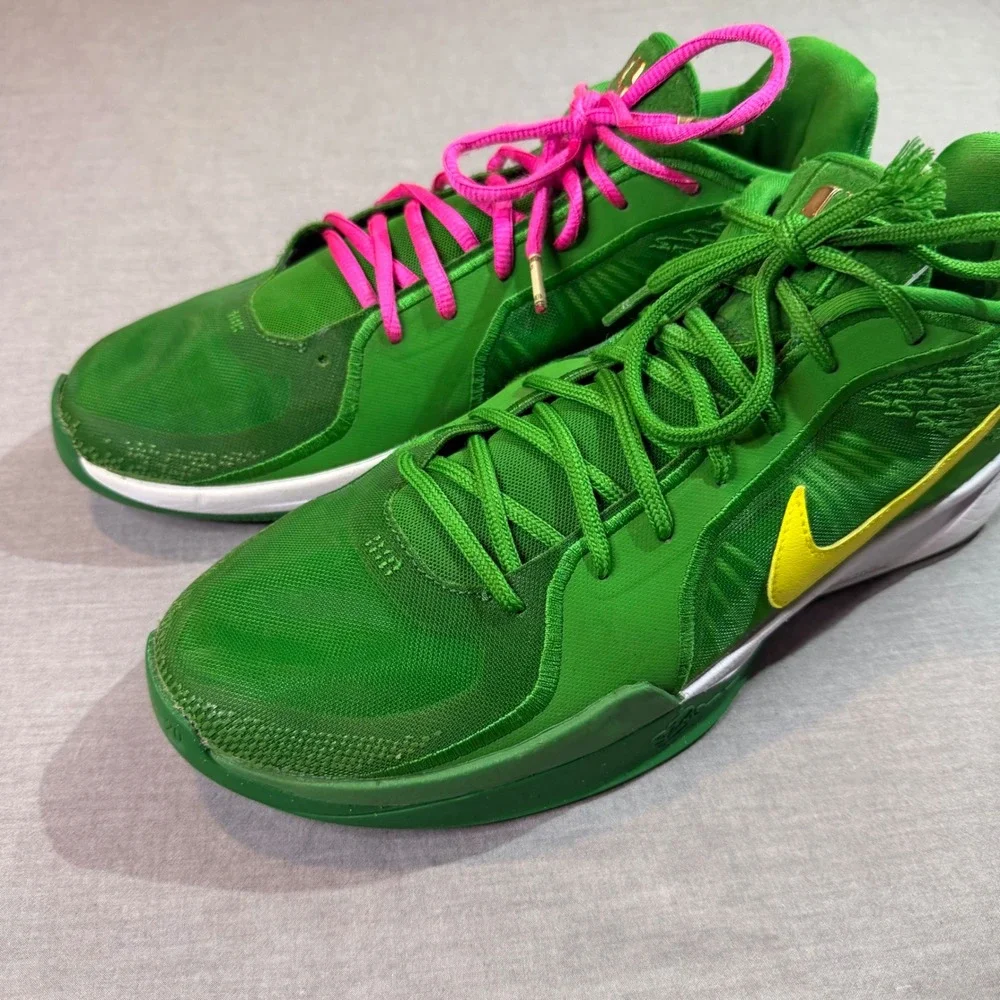 Nike Sabrina 2 Oregon Ducks Mens 13.5 Green Yellow  HQ4344-300 Basketball EUC‎